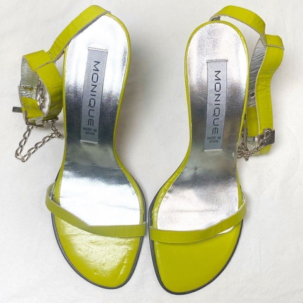 NWOT Monique Made in Spain Lime Green Ankle Strap Sandals 7M